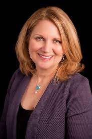 Laurie Rosen's Instagram, Twitter & Facebook