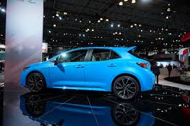 This is a 2020 toyota corolla hatchback with cvt transmission transmission blue0221,galactic aqua mica color and black. 2019 Toyota Corolla Hatchback Lands With Brand New 2 0l Engine Autoguide Com News