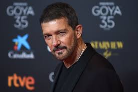Maybe you would like to learn more about one of these? Antonio Banderas Se Incorpora Al Reparto De Indiana Jones 5