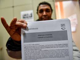 A chi spetta il reddito di cittadinanza? Reddito Di Cittadinanza Sbloccata La Procedura Per L Erogazione Dell Assegno Agli Stranieri