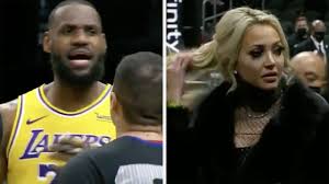 Simone ward was born in atlanta and raised by her mother in new mexico. Nba Lebron James Altercation With Female Atlanta Hawks Spectator