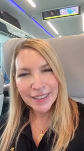 Bendecida La Familia También