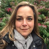 Jennifer Buchner's Instagram, Twitter & Facebook