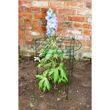 The titan pea tunnel has the strength and stability to support the most robust vines, and it puts pods within reach for the easiest harvest ever. Plant Supports Gap Garden Products