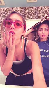 lilbelleblue (@lilbellebluee)’s videos with Me & U