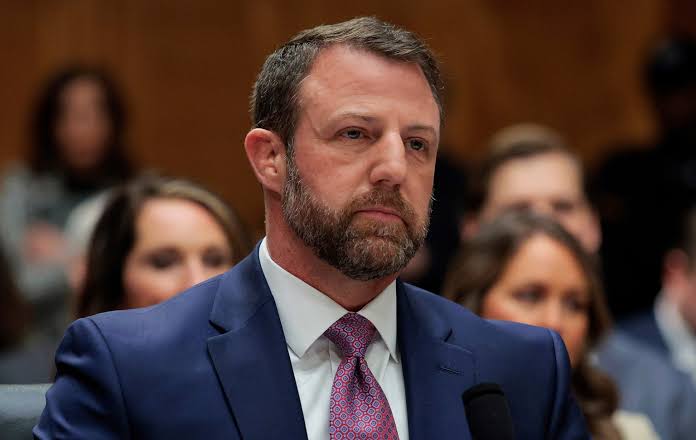 Markwayne Mullin's nomination to be DHS secretary narrowly clears Senate  committee with Democratic support - ABC News