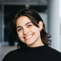 Laurie Pare's Instagram, Twitter & Facebook