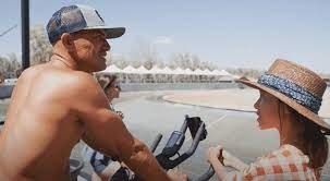 Enjoy our hd porno videos on any device of your choosing! Breaking World S Greatest Surfer Kelly Slater Not Currently Following His Longtime Girlfriend On Instagram Signaling Possible Shift In Relationship Status