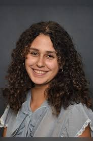 Caroline Seyer's Instagram, Twitter & Facebook