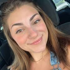 Sierra Beach and Selena Liverett 's Wedding Website