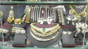 International jewelers exchange is located in boynton beach, fl, united states and is part of the jewelry, luggage, and leather goods stores industry. International Jeweler S Exchange Aventura Florida 33180 Youtube