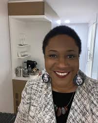 Pleased to announce that I've been appointed Co-Chair of the @uofmichigan's  Joint Program in English and Education (JPEE) alongside longtime program  chair, renowned composition scholar, and English educator Dr. Anne Ruggles  Gere.