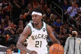 Let's take a look at the markets and lines for holiday in this finals matchup. Nba Finals 2021 Odds Is Jrue Holiday Key To Milwaukee Turning Around Series Script Draftkings Nation