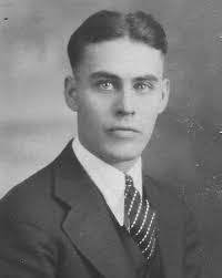 Ross Rundell's Instagram, Twitter & Facebook