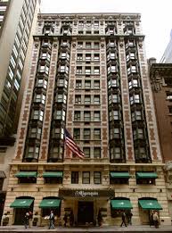 Algonquin Hotel Home Of The Famous Round Table Featurning Famous Literary Figures Who Met There On A Regula Algonquin Hotel Nyc Hotels New York City Travel