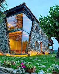 Abuleux Mix Architectural Entre Tradition Et Modernite Credits Architecture De Maison Maison En Pierre Maison D Architecture