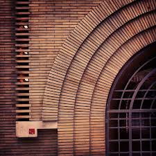 Frank Lloyd Wright V C Morris Gift Shop San Francisco 1948 Brick Arch Brick Architecture Brick Facade