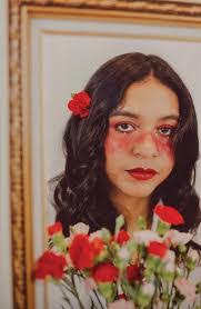 Phoebe Pinder's Instagram, Twitter & Facebook