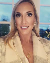 Casandra Owens's Instagram, Twitter & Facebook