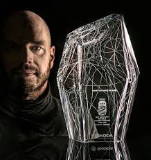 ŠKODA Design navrhl trofej pro nejužitečnějšího hráče Mistrovství světa v  ledním hokeji IIHF 2022