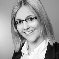 Cassandra Seitz's Instagram, Twitter & Facebook