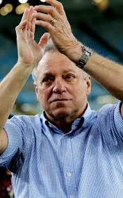Abel carlos da silva braga, better known as abel braga, is a former soccer player and current brazilian soccer coach, who served as a defender. Abre Aspas 3 Abel Braga Ge Globo