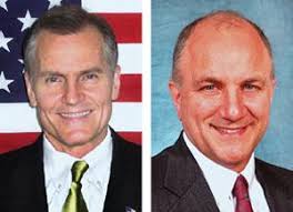 Independents Make Their Case in Chairman's Race