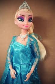 Elsa darling... I think you might have overdone the makeup a smidge.