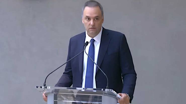 Manuel Adorni cerró el Argentina Week en Nueva York y respondió a las  críticas por el viaje de su esposa | Perfil