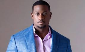 Known as the self love ambassador, derrick jaxn touches on almost every subject from this week on the podcast hafeez and chris are joined by derrick jaxn to discuss how to love a woman. Who Is Derrick Jaxn Wife All About His Married Life Relationships