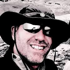 Each year, Shovel Town Flag Company gifts custom-made flags to area  veterans.