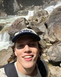 Carson Bopp (@carsonbopp_) • Instagram photos and videos