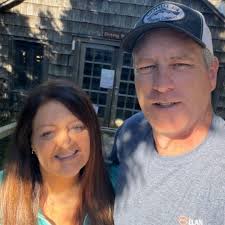 Are lockers available after entering the party?