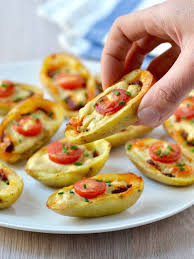 Mini Vegan Pizza Potato Skins Coconut And Berries Vegan Party Food Vegan Finger Foods Potato Skins