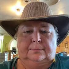 Luann Cross's Instagram, Twitter & Facebook