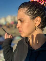 Aprendí que no se sana evitando sentir, Se sana atreviéndose otra vez.  Todavía tengo miedo, pero esta vez no me voy a ir.