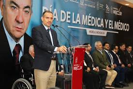 Por llevar salud a cada rincón de Michoacán, reconoce Bedolla a médicas y  médicos.