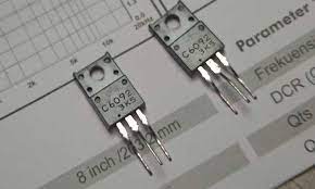 Find parameters, ordering and quality information. Persamaan Transistor C6092 Elektrosemi