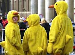 Aufgrund des närrischen treibens wird die fastnachtzeit aber gerne auch als fünfte jahreszeit bezeichnet. Stichwort Fastnacht Fasching Karneval Kultur Dw 27 02 2003