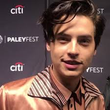 Riverdale' Fans Think Lili Reinhart Just Confirmed She and Cole Sprouse Are  Dating