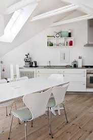 Decoration Scandinave Sous Les Toits De Copenhague Inspiration Salle A Manger Decoration Interieur Maison Interieur De Cuisine