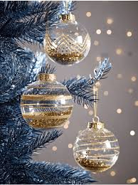 Christmas Tree Decorations Traditional Gold Silver Glass Baubles Uk In 2020 Christmas Ornaments Christmas Bulbs Gold Christmas
