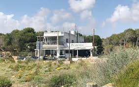 254b, and a deemed public health service employee under 42 u.s.c. Bar Esperanza Mallorca Interview With Co Owner Valeska Blog By The Urban Kids