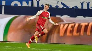 Roland sallai has become a key player for germany's uefa euro 2020 group f rivals hungary. Roland Sallai Bleibt Auch In Zukunft Beim Sc Freiburg Kicker