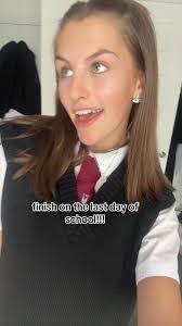 Jill Mckee's Instagram, Twitter & Facebook