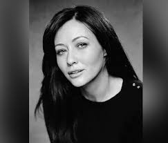 Freida Pinto Expecting her First Child with Cory Tran