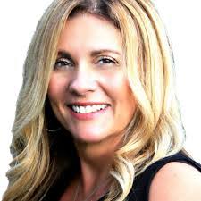 Jennifer Calamia's Instagram, Twitter & Facebook