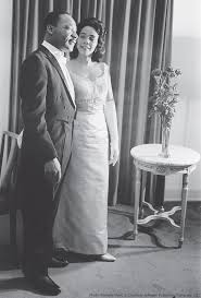 En español | martin luther king jr. Nobel Prize Martin Luther King Jr And His Wife Coretta Scott King In The Lobby At Grand Hotel Oslo Before Leaving To Attend The Nobel Prize Award Ceremony On 10 December 1964 Facebook