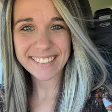 Kimberly Isham's Instagram, Twitter & Facebook