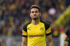 Геррейру рафаэль (raphaël guerreiro) футбол защитник португалия 22.12.1993. Raphael Guerreiro Steckbrief Bilder Und News Gmx Ch